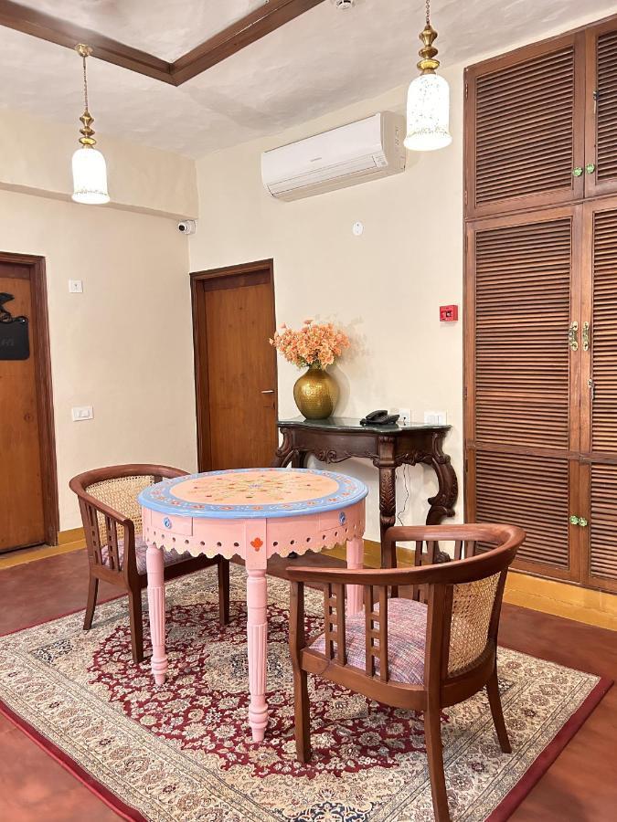 The Kaptain'S Retreat Chandīgarh Exterior foto